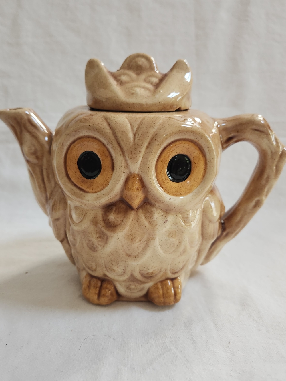 Ceramic Owl Teapot in Light Tan